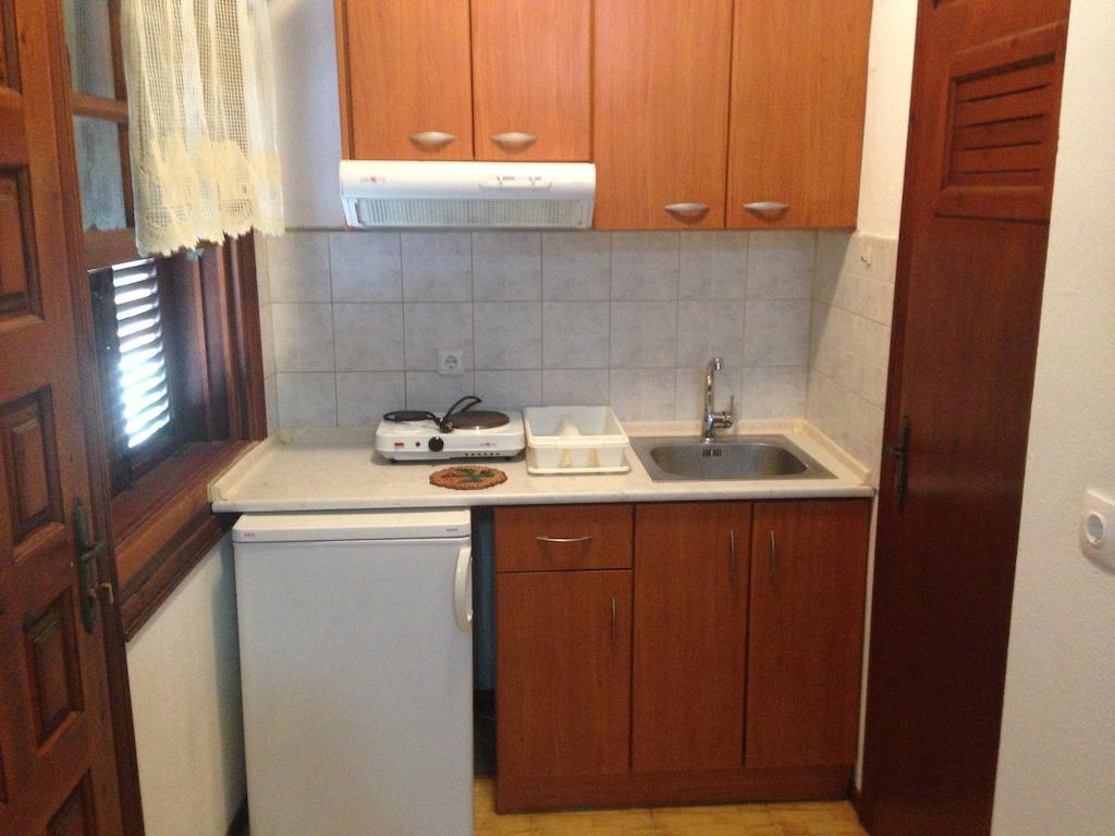 Delimaras Studios Неа-Скиони Номер фото